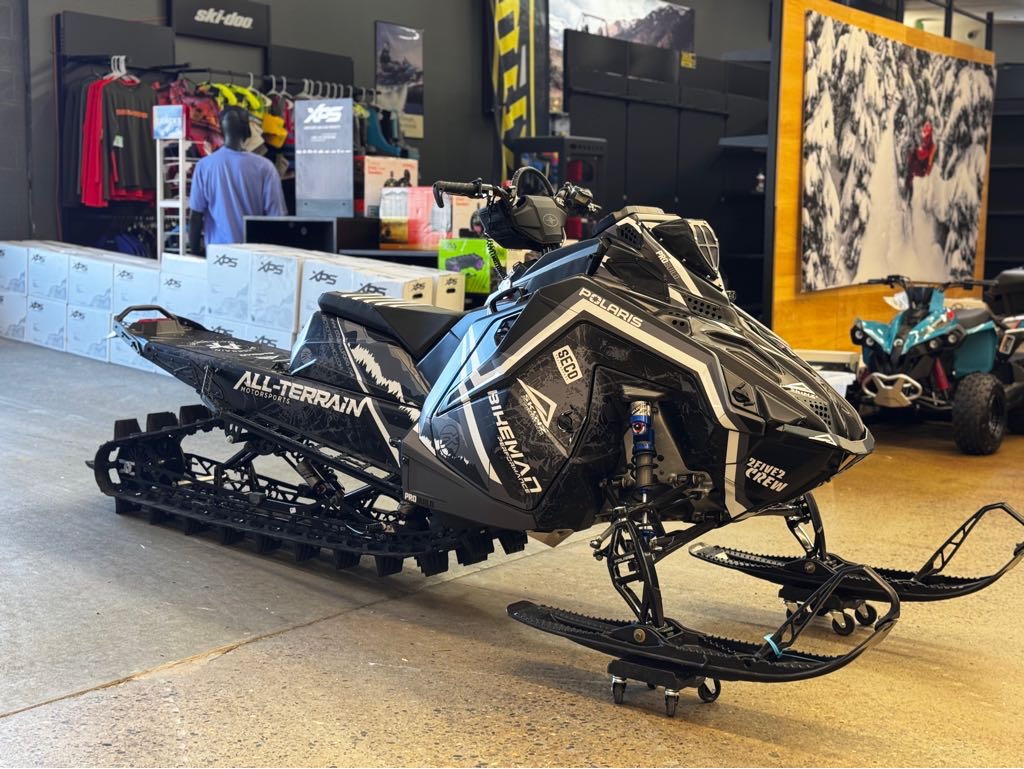 2025 Polaris RMK® KHAOS® Boost 155 2.75" MS 7S Pro Build®